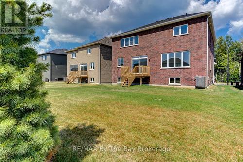 174 Mapleside Drive, Wasaga Beach, ON - Outdoor With Exterior