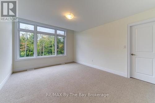 182 Mapleside Drive, Wasaga Beach, ON - Indoor Photo Showing Other Room