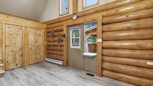 4761 Atwater Road, Logan Lake, BC - Indoor Photo Showing Other Room