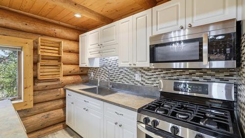 4761 Atwater Road, Logan Lake, BC - Indoor Photo Showing Kitchen With Upgraded Kitchen