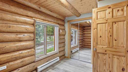 4761 Atwater Road, Logan Lake, BC - Indoor Photo Showing Other Room