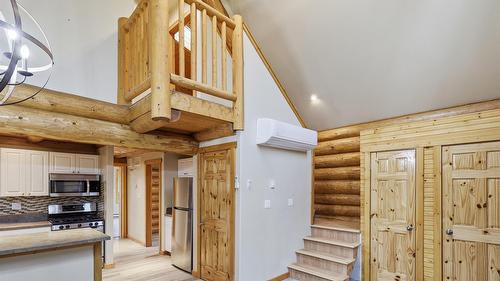 4761 Atwater Road, Logan Lake, BC - Indoor