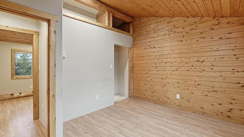 4761 Atwater Road, Logan Lake, BC - Indoor Photo Showing Other Room