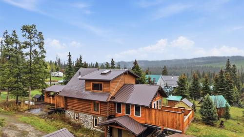 4761 Atwater Road, Logan Lake, BC - Outdoor
