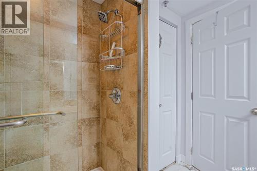 Penthouse B 537 4Th Avenue N, Saskatoon, SK - Indoor Photo Showing Bathroom