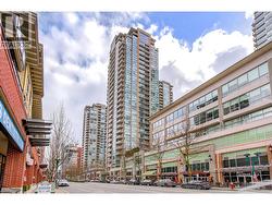 1904 2968 GLEN DRIVE Coquitlam, BC V3B 0C4