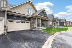 100 KARI CRESCENT Collingwood, ON L9Y 5B4