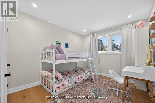 4 Holman Crescent, Aurora, ON - Indoor Photo Showing Bedroom