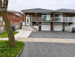 42 ROYAL SALISBURY WAY Brampton, ON L6V 3J6