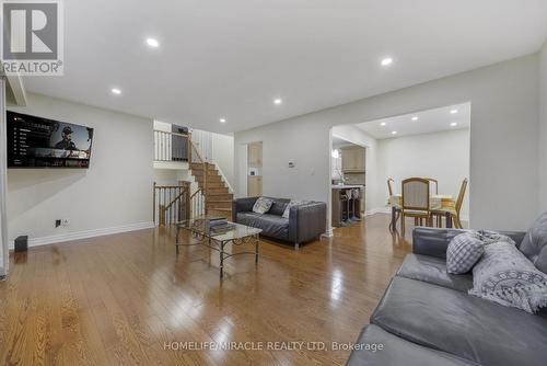 38 River View Drive, Brampton, ON - Indoor Photo Showing Living Room