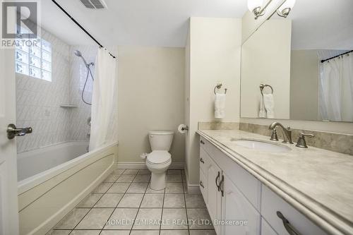 38 River View Drive, Brampton, ON - Indoor Photo Showing Bathroom
