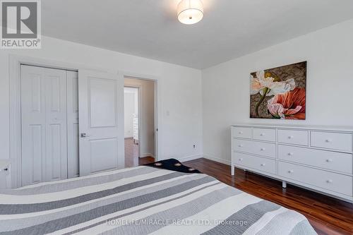 32 Durham Road, Hamilton, ON - Indoor Photo Showing Bedroom