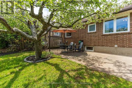 32 Durham Road, Hamilton, ON - Outdoor