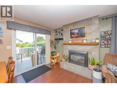 3701 15 Avenue, Vernon, BC - Indoor Photo Showing Living Room With Fireplace