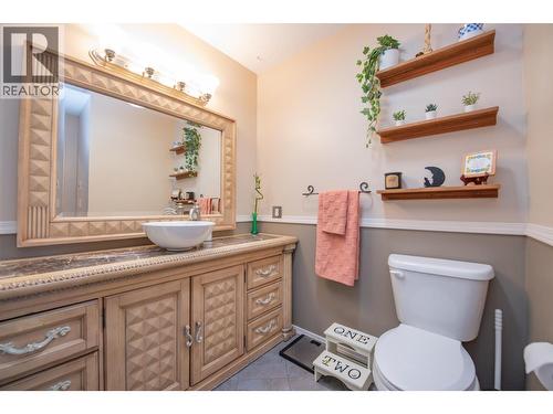 3701 15 Avenue, Vernon, BC - Indoor Photo Showing Bathroom