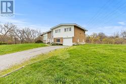 73 RIVERVIEW BOULEVARD St. Catharines (Glendale/Glenridge), ON L2T 3L9