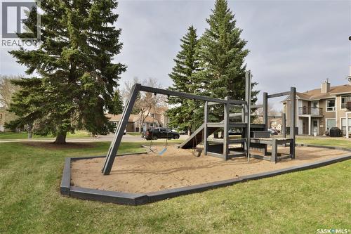 220 Cedar Meadow Drive, Regina, SK - Outdoor