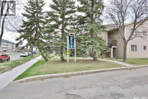 220 Cedar Meadow Drive, Regina, SK - Outdoor