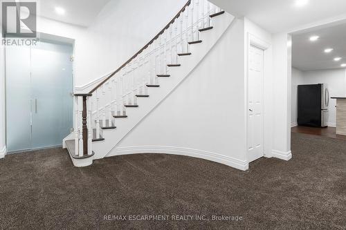 27 Elodia Court, Hamilton, ON - Indoor Photo Showing Other Room