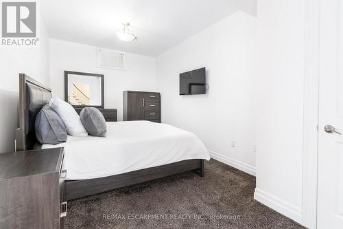 27 Elodia Court, Hamilton, ON - Indoor Photo Showing Bedroom
