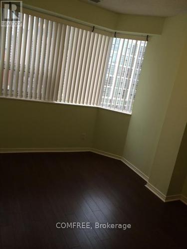 807 - 393 KING STREET W , Toronto (Waterfront Communities), Ontario M5V 3G8 2