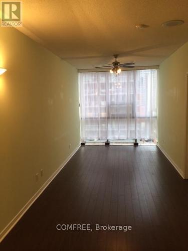807 - 393 KING STREET W , Toronto (Waterfront Communities), Ontario M5V 3G8 3