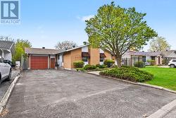 182 ABBOTSFORD ROAD  Ottawa, ON K2L 1C9
