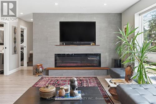 2330 Alma Dale Avenue, Burlington, ON - Indoor Photo Showing Living Room With Fireplace