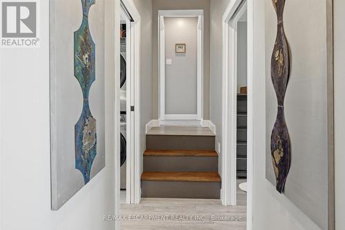 2330 Alma Dale Avenue, Burlington, ON - Indoor Photo Showing Other Room
