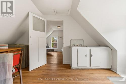 197 Burris Street, Hamilton, ON - Indoor Photo Showing Other Room