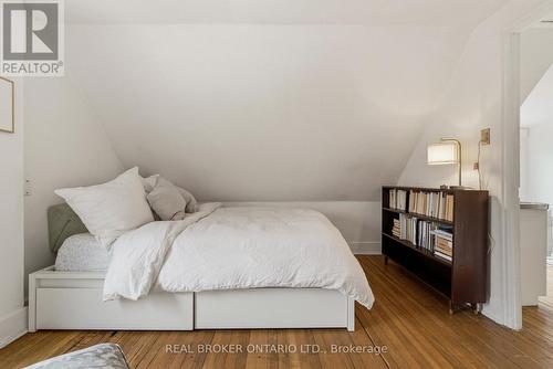 197 Burris Street, Hamilton, ON - Indoor Photo Showing Bedroom