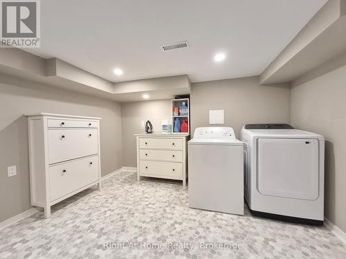 1483 Fifth Ave Louth, St. Catharines (Rural Fourth), ON - Indoor Photo Showing Laundry Room