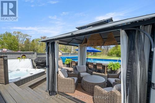 1483 Fifth Ave Louth, St. Catharines (Rural Fourth), ON - Outdoor With Deck Patio Veranda With Exterior