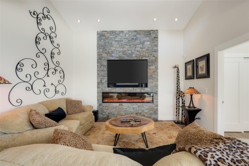 825 Sunset Pt, Sooke, BC 