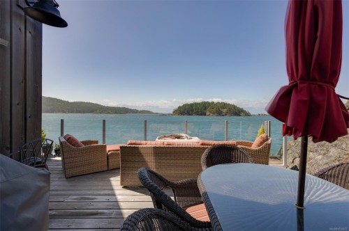 825 Sunset Pt, Sooke, BC 