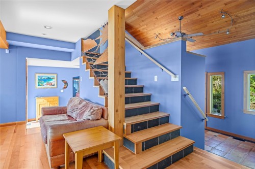 1560 Brebber Rd, Nanaimo, BC 