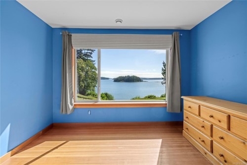 1560 Brebber Rd, Nanaimo, BC 