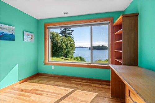 1560 Brebber Rd, Nanaimo, BC 
