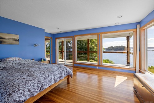 1560 Brebber Rd, Nanaimo, BC 