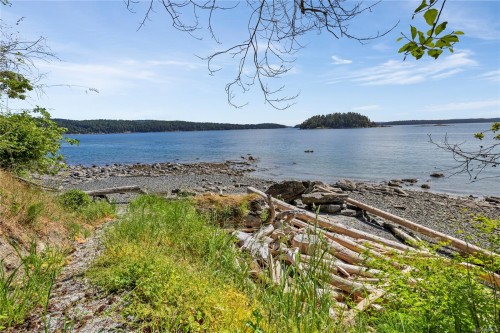 1560 Brebber Rd, Nanaimo, BC 