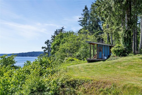 1560 Brebber Rd, Nanaimo, BC 