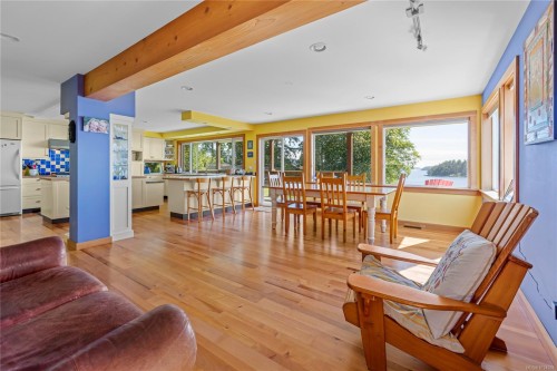 1560 Brebber Rd, Nanaimo, BC 
