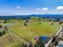 1355 Hodges Rd  French Creek, BC V9P 2B5