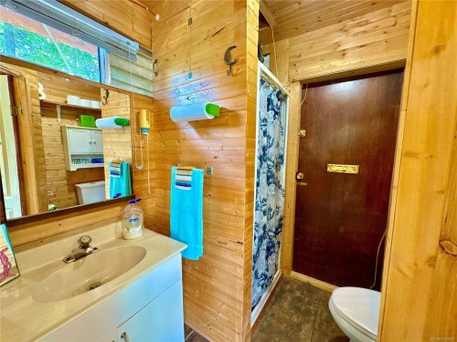 3148 Bay Rd, Qualicum Beach, BC 