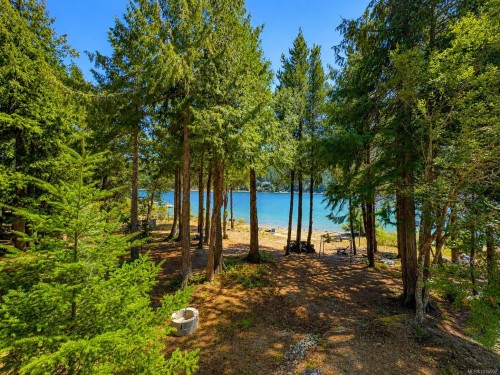 3148 Bay Rd, Qualicum Beach, BC 