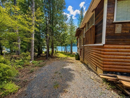 3148 Bay Rd, Qualicum Beach, BC 
