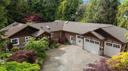 9228 Jura Rd North Saanich, BC V8L 5G1
