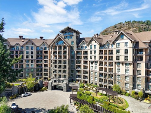 #618-1400 Lynburne Pl, Langford, BC - Outdoor With Facade
