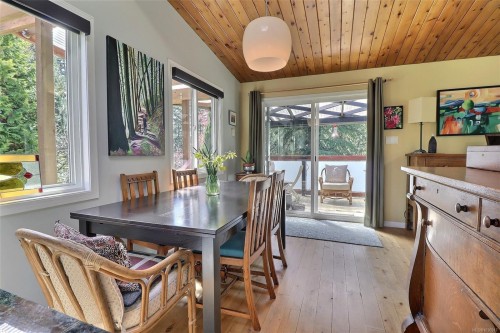 2128 Calais Rd, Duncan, BC 