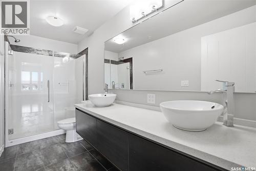 212 235 Evergreen Square, Saskatoon, SK - Indoor Photo Showing Bathroom